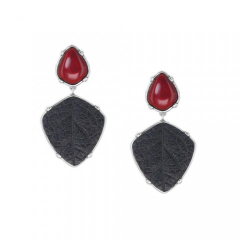 Клипсы из коралла, гематита, рога и агата  BLACK FOREST 11--25579