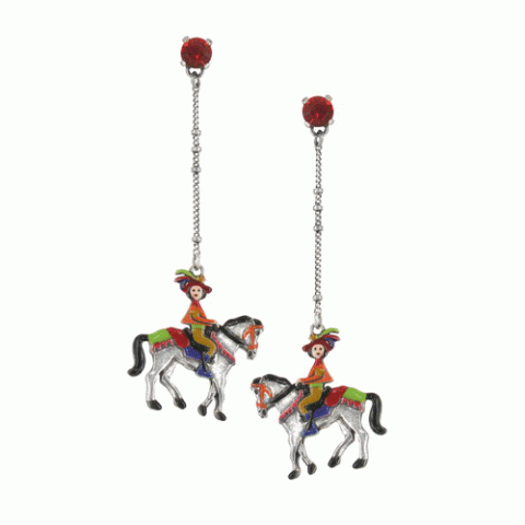 Серьги из коралла и нефрита Prince horse riding
