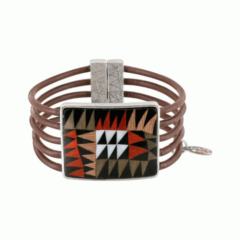 Браслет из морской раковины и дерева сибукао IKAT big bracelet