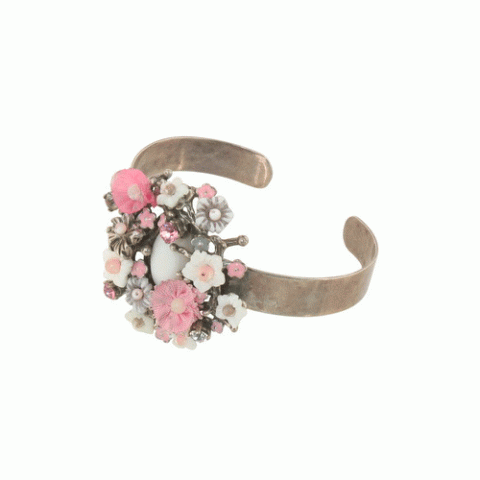 Браслет из розового перламутра и кварца SAKURA C-shape bracelet