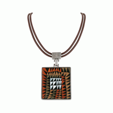 Колье из морской раковины и дерева сибукао IKAT big pendant necklace 