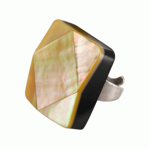 Кольцо из перламутра FACETTES large square ring 